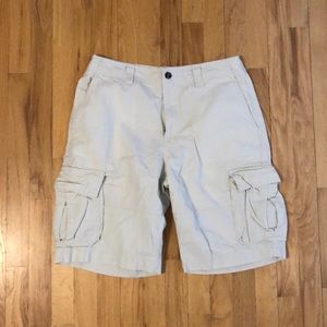 Men’s Cargo Shorts 32 in waist
